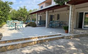 Bed & Breakfast Lupis